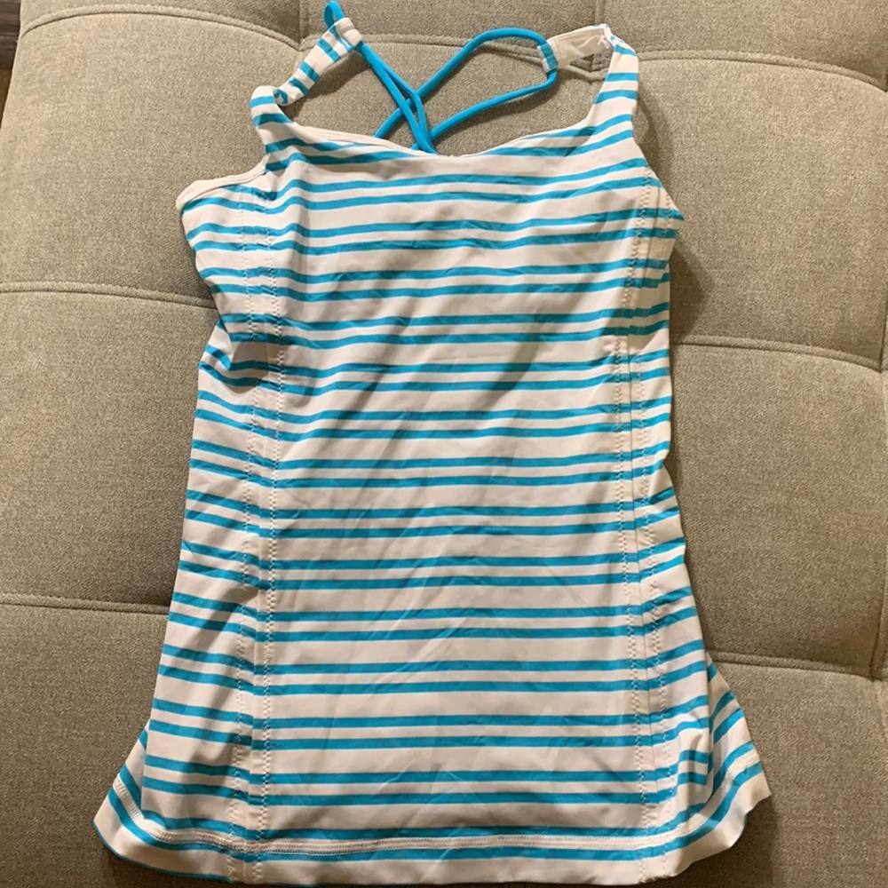 Lululemon tank-